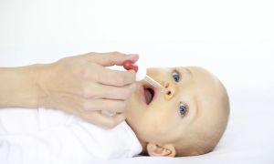 Новорожденный хрюкает носом — причины